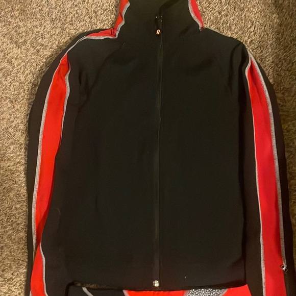 Lululemon two piece - Picture 1 of 2